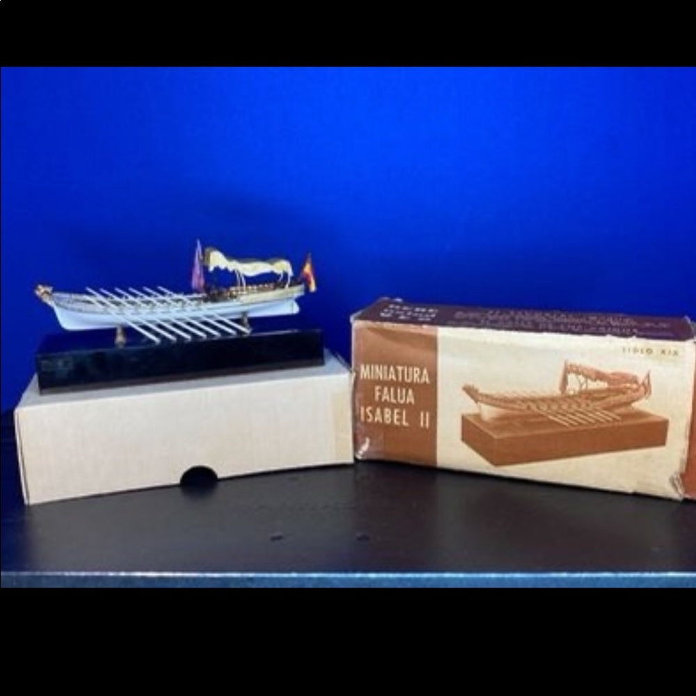 Vintage Miniature Spanish Ship / Miniatura Falua Isabel II Siglo XIX Spain - Picture 2 of 11